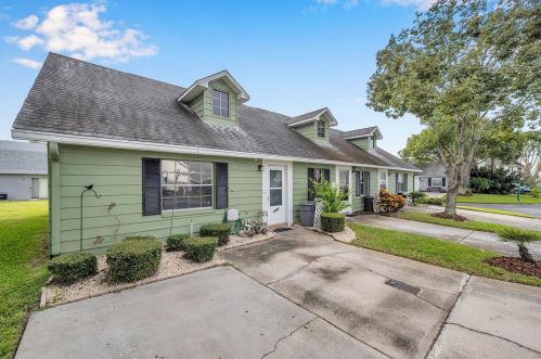 6102 Elmhurst Dr, New Port Richey, FL 34653-3921