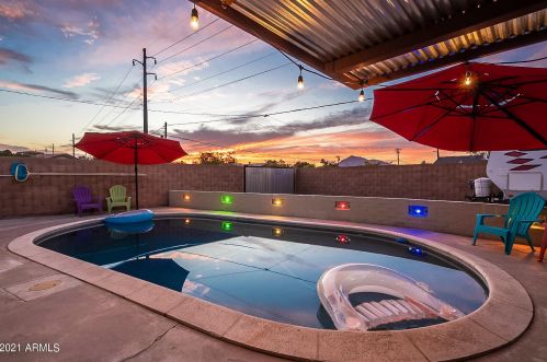 6802 Oak St, Scottsdale, AZ 85257-2038