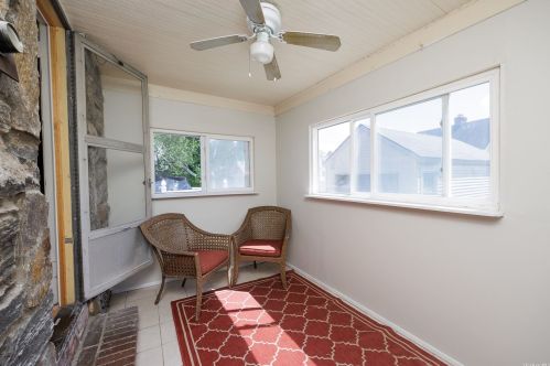 47 Alexine Ave, East Rockaway NY  11518-1515 exterior