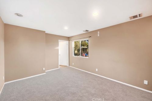 6450 Aldea Ave, Van Nuys CA  91406-5401 exterior