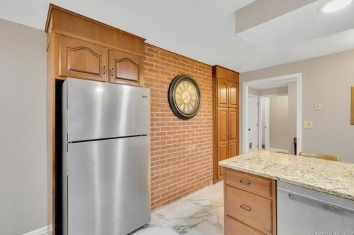 24 Cleveland St, Plainville CT  06062-1227 exterior