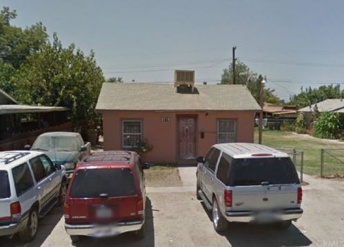 9716 Primrose Ave, Lamont, CA 93241-1550
