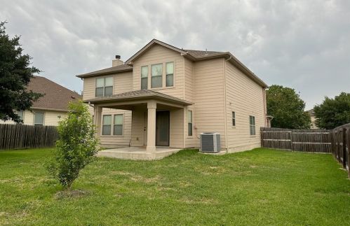 780 New Bridge Dr, Uhland TX  78640-5542 exterior
