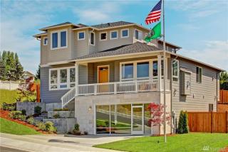 8120 15th St, Tacoma, WA 98465-2203