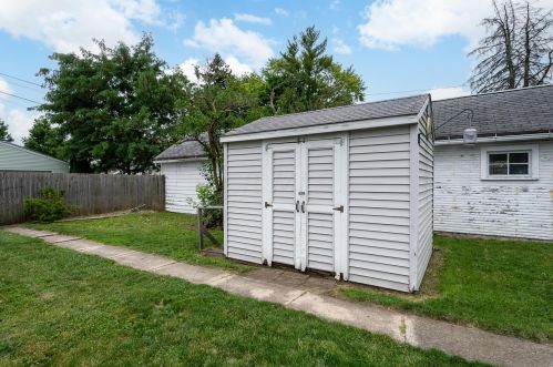 327 Willow St, Marion OH  43302-4043 exterior