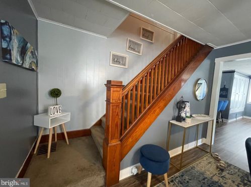 142 Market St, Mount Joy PA  17552-1306 exterior