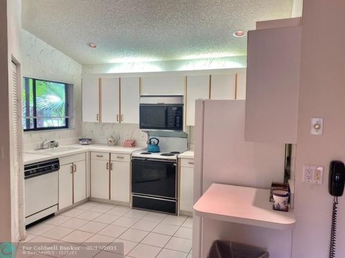 23285 Water Cir, Boca Raton, FL 33486-8538