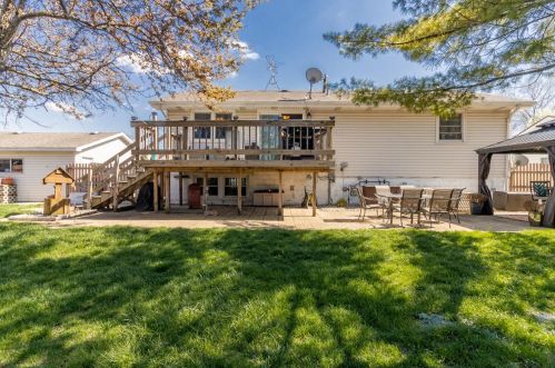 1110 Cedar Ln, Dyer IN  46311-1337 exterior