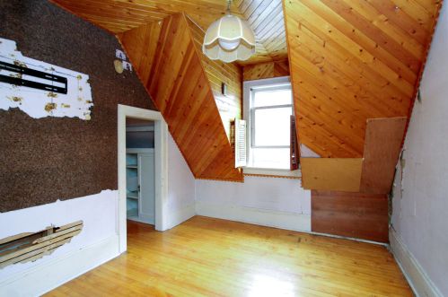 812 Burleigh St, Milwaukee WI 53222-4804 exterior