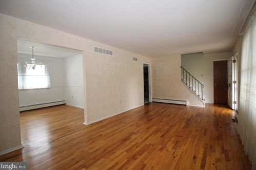 502 6th St, Lansdale PA  19446-2742 exterior