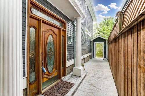 3530 Brotherton Rd, Cincinnati, OH 45209-1305