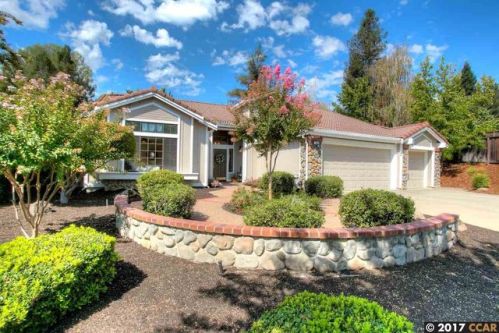 34 Wild Flower Ct, Danville, CA 94526-4435