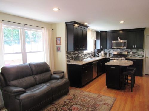 67 Standring St, Cumberland RI  02864-5221 exterior