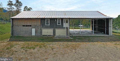 42 Beverly Ln, Wardensville, WV 26851-8536