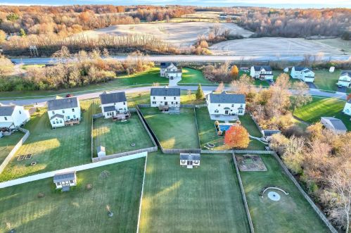 135 Spring Flower Way, Pataskala OH 43062-6997 exterior