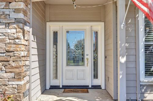 400 Lynd Way, Liberty Farms, CA 95620-3237