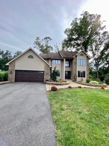 3052 Thornhill Ct, Valpo, IN 46385-9074
