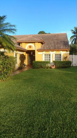 1130 New Parkview Pl, West Palm Beach, FL 33417-5876
