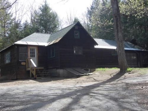 896 Deerland Rd, Long Lake, NY 12847-2308