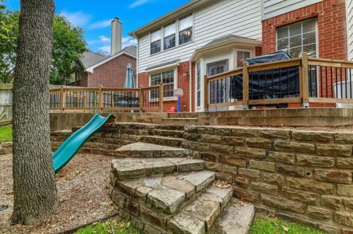 3808 Cherokee Dr, Bedford TX  76021-3110 exterior