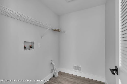 23 Kletsk Hl Rd, Lakewood NJ  08701-2971 exterior