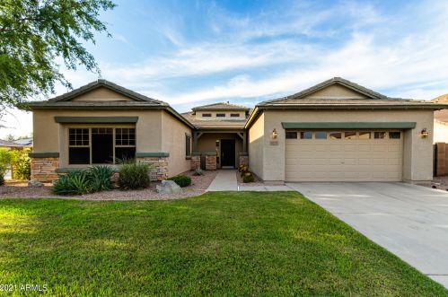 4090 Firestone Dr, Chandler, AZ 85249-7363
