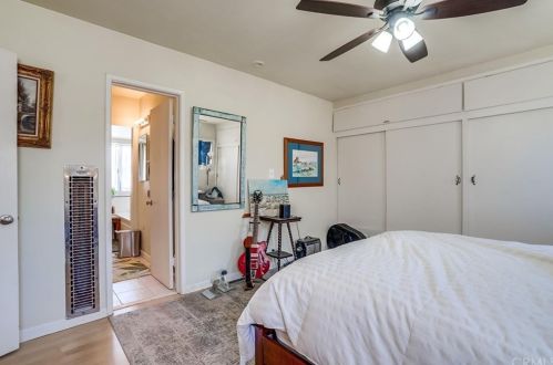 70 Roycroft Ave, Long Beach CA  90814-1822 exterior