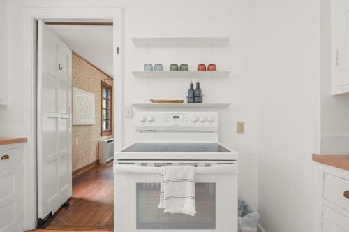 2110 Bascom St, Madison WI  53726-3902 exterior