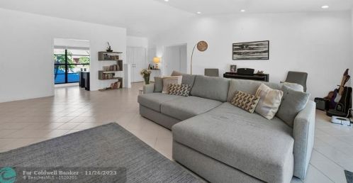 20044 Back Nine Dr, Boca Raton FL  33498-4707 exterior