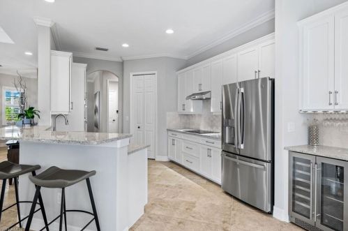 10070 Biscayne Bay Ln, Naples FL 34120-3754 exterior