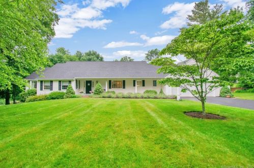 203 Mountain Rd, Glastonbury, CT 06033-1512