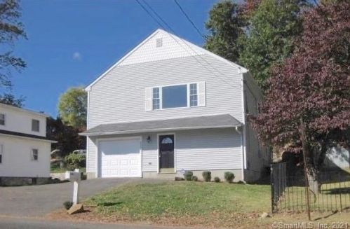 830 Platt St, Bridgeport, CT 06606-3760