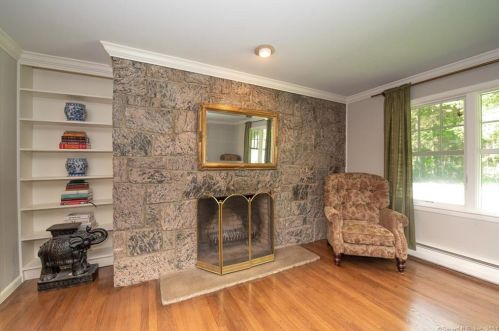 225 Sturges Ridge Rd, Wilton CT  06897-2727 exterior
