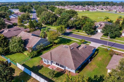 4641 Marsh Harbor Dr, Tavares FL  32778-4764 exterior