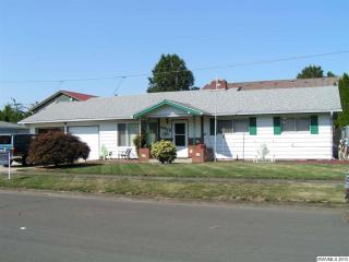 4625 Nandale Dr, Salem, OR 97305-1648