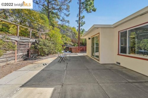 2915 Hermosa St, Pinole CA  94564-1511 exterior