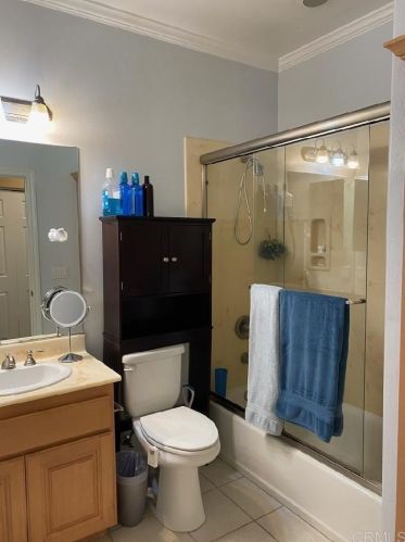 1247 Ln Cresta Blvd, El Cajon CA 92021-4032 exterior