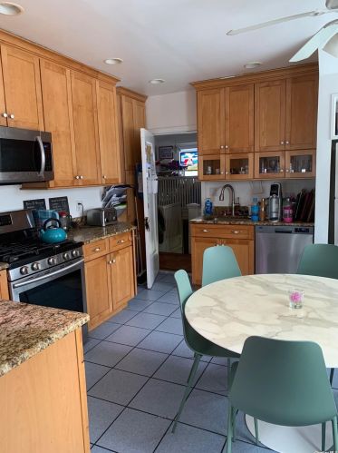 413 Beach 125th St, Far Rockaway NY  11694-1705 exterior