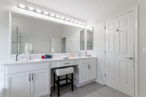 1955 Fairmont Ln, Naples FL  34120-4572 exterior