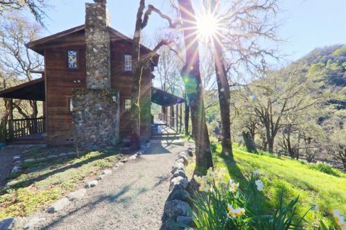 4631 Feliz Creek Rd, Hopland, CA 95449-9776