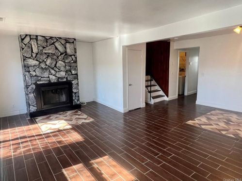 11 Silo Ln, Middletown NY  10940-2603 exterior