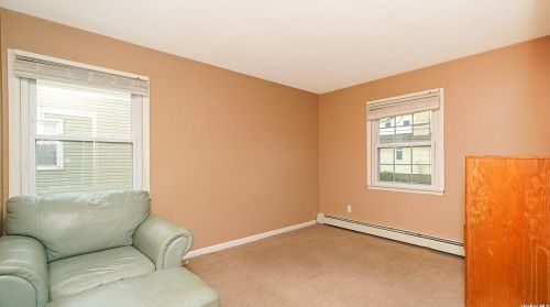 2661 Peconic Ave, Seaford NY  11783-3451 exterior
