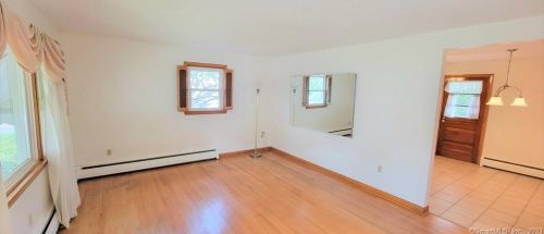 153 New Haven Ave, Waterbury, CT 06708-4530