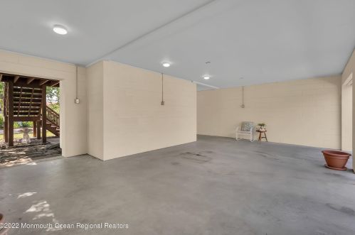 50 Ocean Ave, Monmouth Hills NJ  07732-1410 exterior