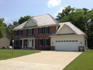 8290 Country Club Cir, Hales Corners, WI 53132-8532