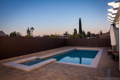 11542 Oculto Rd, San Diego, CA 92127-1429