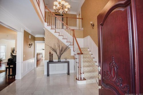 218 Limestone Rd, Ridgefield, CT 06877-2634