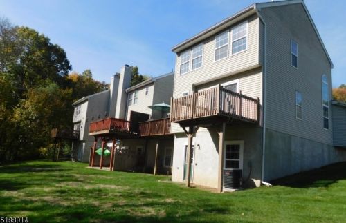 225 Canal Way, Hackettstown NJ  07840-1274 exterior