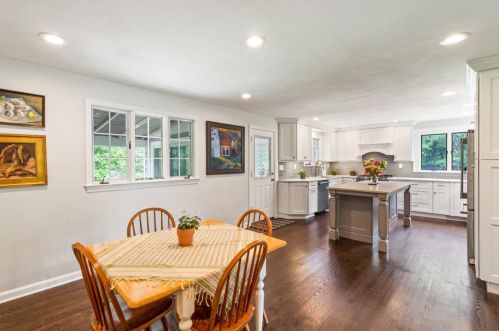 6 Orchard Dr, Flemington NJ  08822-1527 exterior