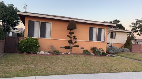 2903 130th St, Gardena, CA 90249-1510